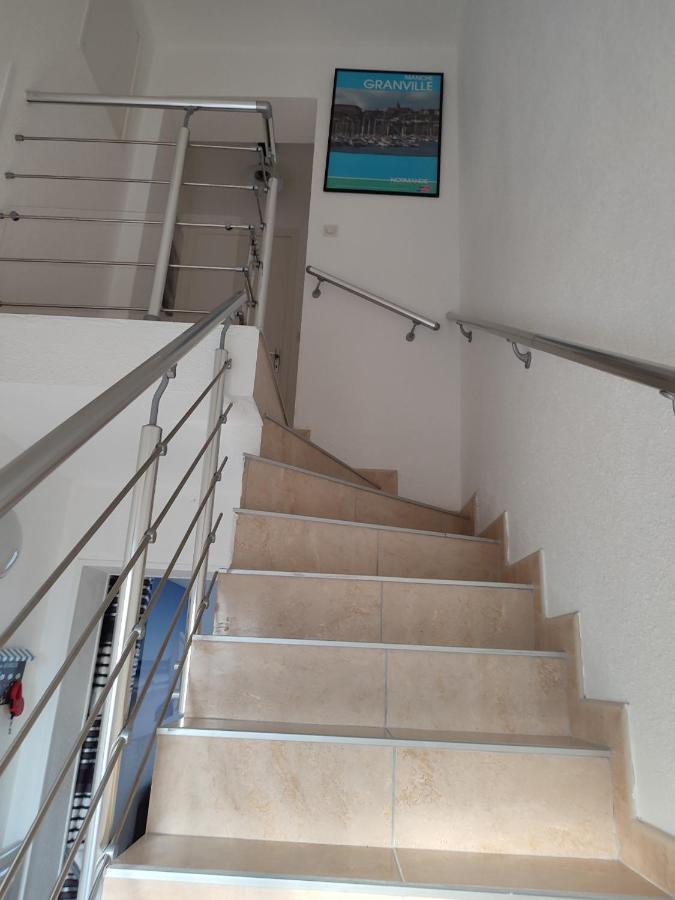 Saint Martin Appartement Duplex Proximite Immediate Mer & Commerces Brehal Bagian luar foto